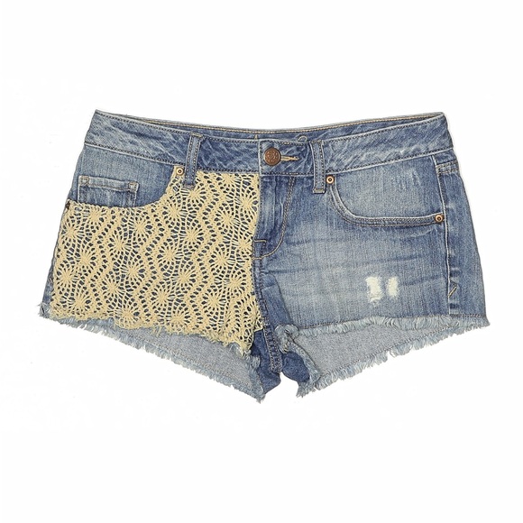 American Rag Pants - AMERICAN RAG CIE DENIM CROCHET SHORTS